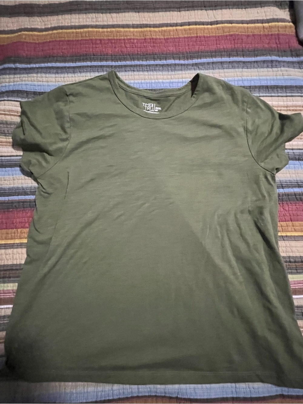 Time and Tru Olive Green Short Sleeve Crew Neck Tee
